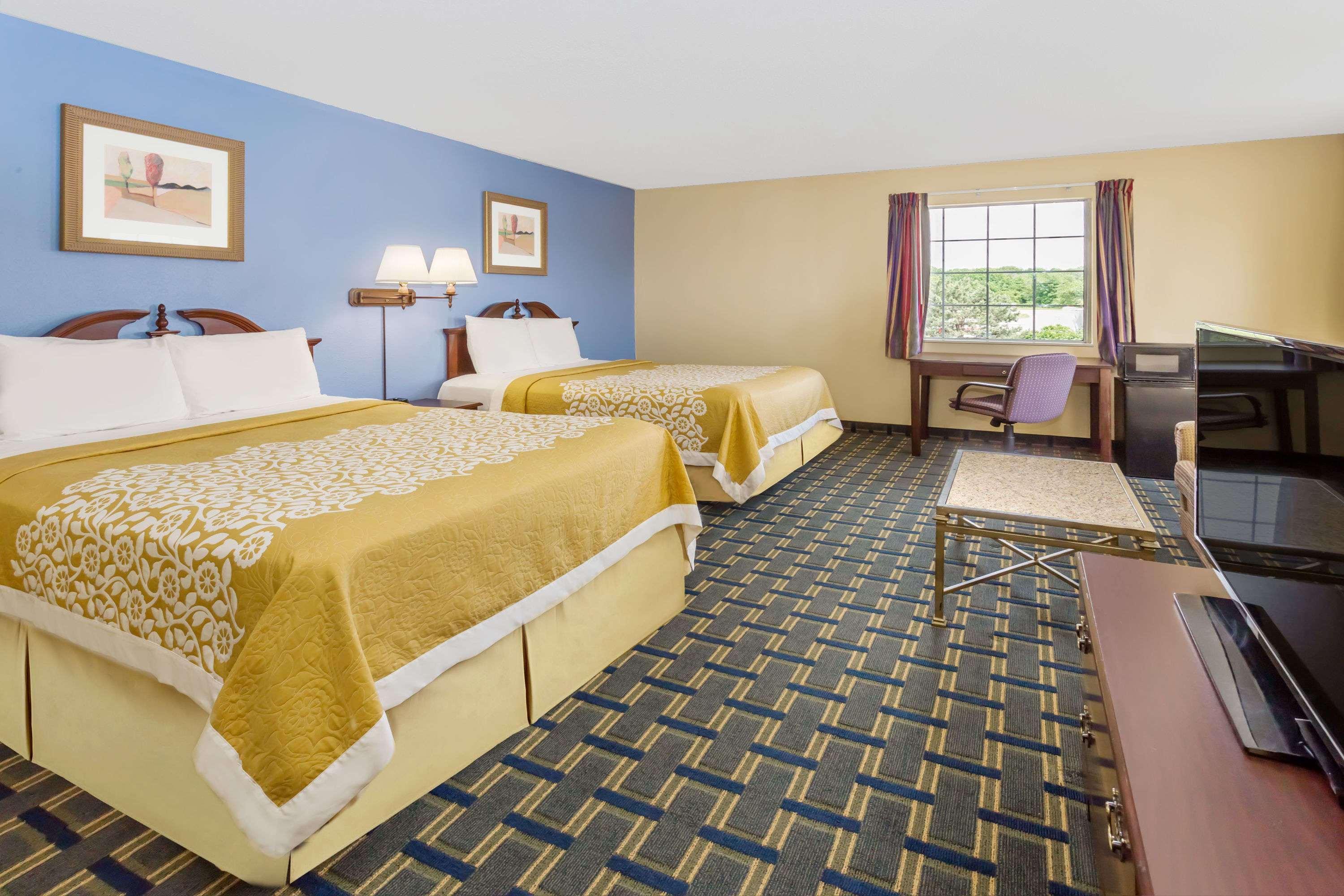 Days Inn By Wyndham Plymouth Zewnętrze zdjęcie